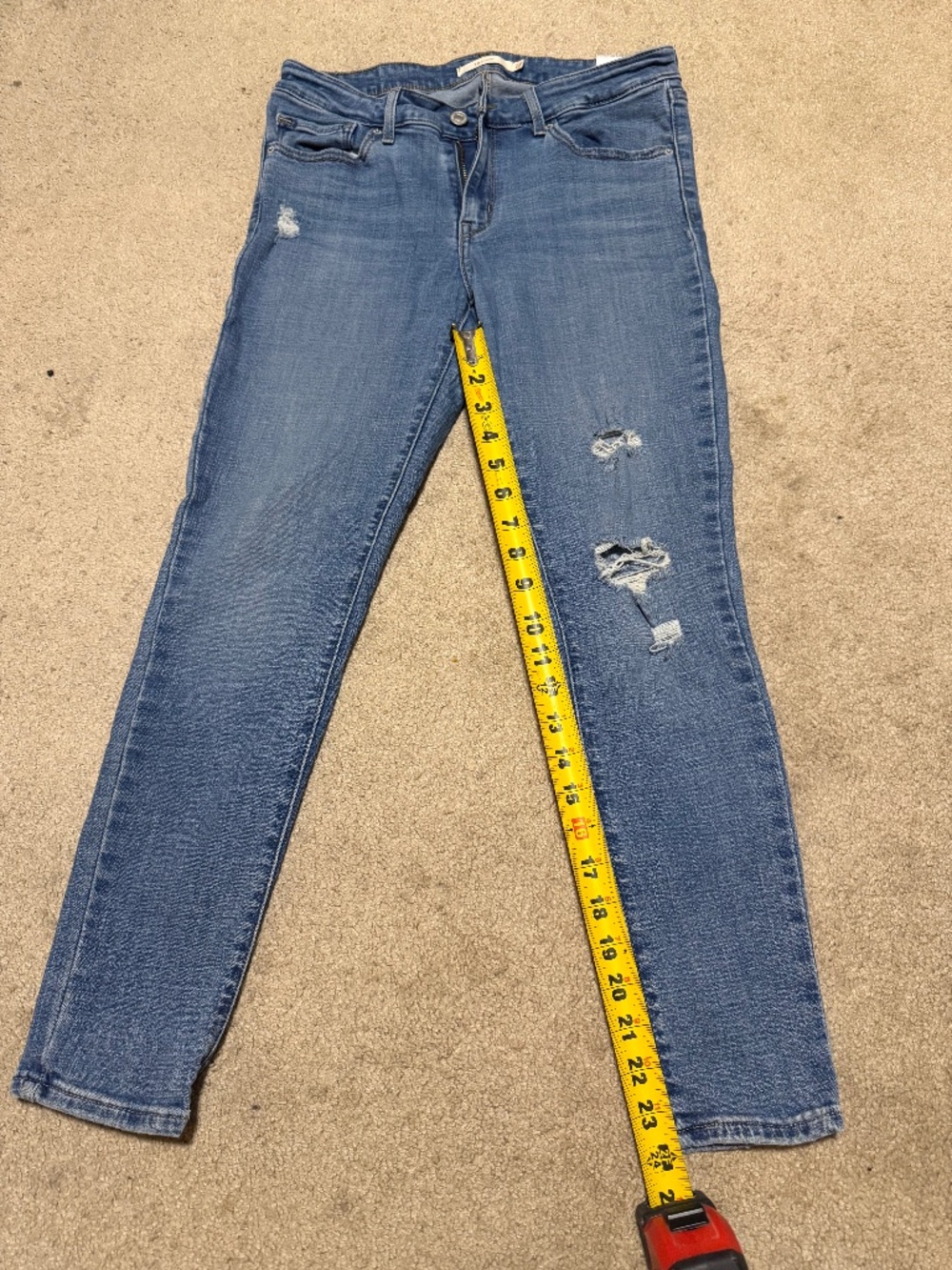 Levi's 711 Skinny Jeans Women's Size 28 Distressed Medium Wash Denim Mid Rise